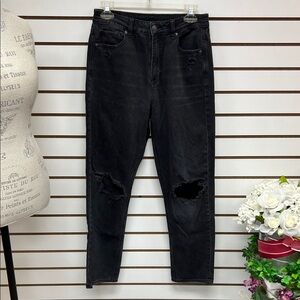 American Eagle Mom Straight Jeans